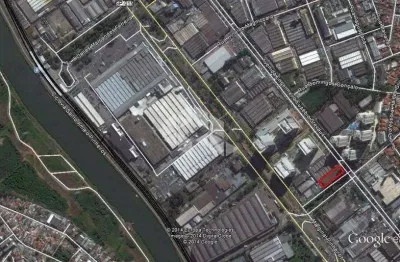 Esse imóvel está localizado à 500m do Shopping SP Market, 1.300m da Estação Jurubatuba da Linha 9 (CPTM) e 1.200m do Senac Campus Santo Amaro.