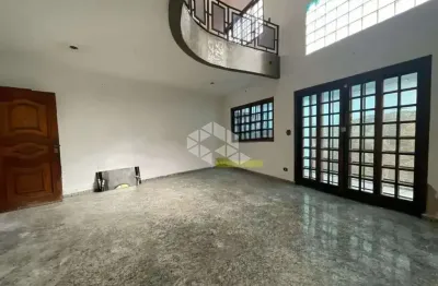 Sobrado à venda com 280 m², 04 quartos 1 suítes, 4 vagas, na água fria sp