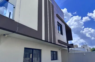 Capão raso esquina oportunidade sobrado com amplo terreno e pronta para morar