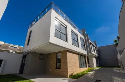 Sobrado em condomínio em região nobre de curitiba ao lado do mon