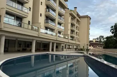 Linda cobertura com 3 dorms sendo 2 suítes e piscina privativa