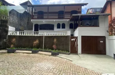 Casa para venda em teresópolis, alto, 4 dormitórios, 1 suíte, 3 banheiros, 1 vaga