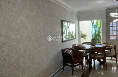 Casa com 2 quartos à venda na rua adelpho piagentini, 508, jardim las vegas, santo andré, 225 m2 por r$ 869.000