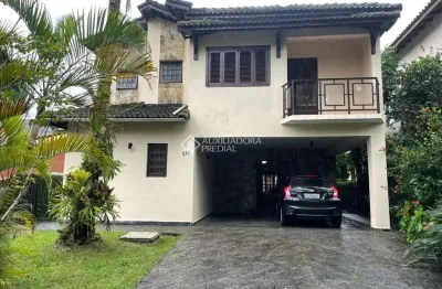 Casa em condomínio fechado com 5 quartos à venda na avenida marjory da silva prado, 2605, balneário praia do pernambuco, guarujá, 360 m2 por r$ 1.000.000