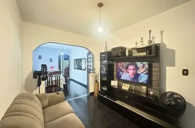 Casa com 2 quartos à venda na rua rio de janeiro, 153, jordanópolis, são bernardo do campo, 135 m2 por r$ 722.000