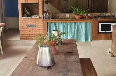 Casa com 3 quartos à venda na Avenida Balneária, 121, Balneária, São Bernardo do Campo, 1540 m2 por R$ 1.039.000