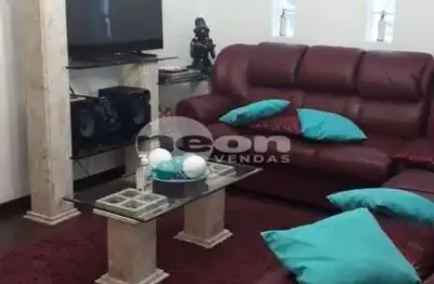 Casa em condomínio fechado com 3 quartos à venda na rua das samambaias, 397, parque terra nova, são bernardo do campo, 226 m2 por r$ 1.000.000