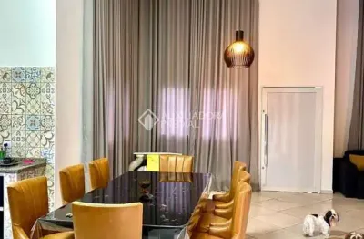 Casa em condomínio fechado com 3 quartos à venda na presidente castelo branco, 1, ninho verde, porangaba, 148 m2 por r$ 850.000