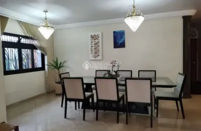 Casa com 5 quartos à venda na rua londres, 349, vila londrina, são paulo, 450 m2 por r$ 1.908.000