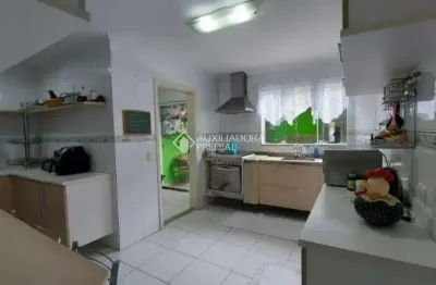 Casa com 3 quartos à venda na rua victório natal gastaldo, 59, nova petrópolis, são bernardo do campo, 190 m2 por r$ 798.000