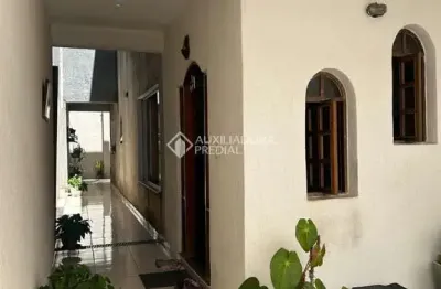 Casa com 2 quartos à venda na Rua Urbano Contesini, 21, Montanhão, São Bernardo do Campo, 150 m2 por R$ 420.000