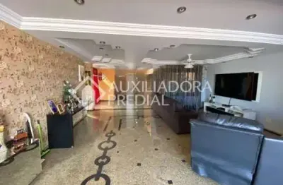 Casa com 4 quartos à venda na Rua Tóquio, 515, Vila Metalúrgica, Santo André, 270 m2 por R$ 1.650.000