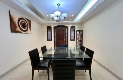 Casa linear no bairro alipio de melo 3 quartos, suite, 03 vagas.
