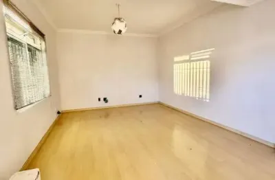 Casa / sobrado para venda em campo largo, centro, 3 dormitórios, 1 suíte, 4 banheiros, 4 vagas