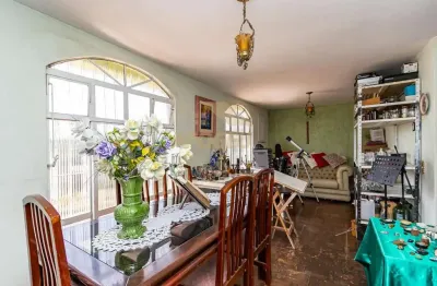 Casa para venda em curitiba, cajuru, 5 dormitórios, 1 suíte, 3 banheiros