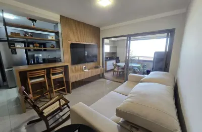Apartamento de 126m² completo em armários a venda na Vila do Golfe
