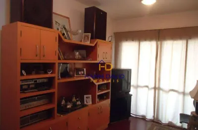 Vende  apartamento chácara inglesa  com  3 dormitórios 1 suíte  lazer, 1 vaga, andar  alto com linda vista. próximo do metrô santa cruz .