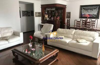 Vende apartamento na saúde com quatro dormitórios uma suíte  duas vagas próximo do metrô. 160m² sp .