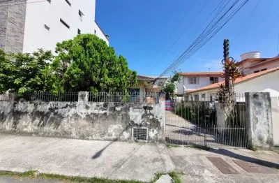 Terreno à venda na Rua Vereador Arthur Manoel Mariano, 100, Forquilhinhas, São José