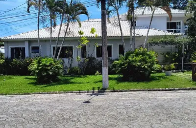 Residencia borda da praia salao 5 quartos  itauna saquarema rj