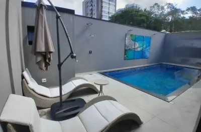 Casa com 5 quartos à venda na Rua Heitor Sanches, 1065, Canto do Forte, Praia Grande