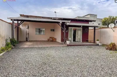 Ótima casa em itajuba - 600 metros da praia com 04 dormitórios sendo 01 suíte