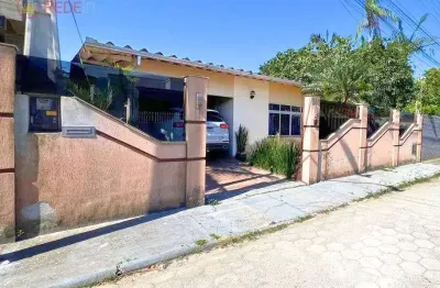 Casa para Venda em Navegantes, São Domingos, 3 dormitórios, 1 suíte, 2 banheiros