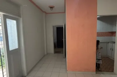 Apartamento com quintal no bairro nazare salvador  2 quartos 1 vaga quintal
