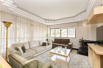 Casa com 768 m², 5 quartos sendo 5 suítes à venda no bairro vista alegre.
