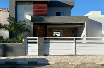 Casa alto padrão – 4 suítes – condomínio com acesso ao rio e praia – jacuípe