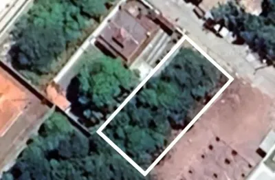 Terreno a venda em condomínio fechado – bairro caravelas - buzios.