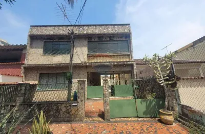 Casa com 5 quartos, 251m², à venda em campinho, rio de janeiro .