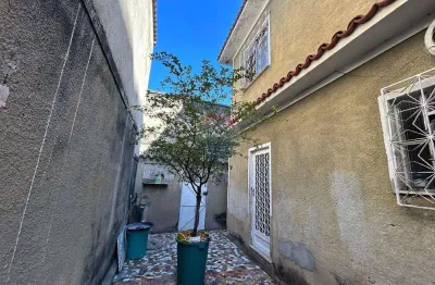 Casa á venda com 3 quartos com 99m² em costa barros.rio de janeiro.