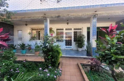 Casa á venda com 3 quartos  com 708m² em campinho - rio de janeiro