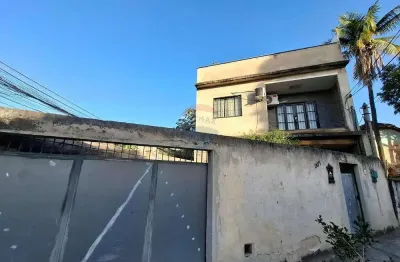 Casa  triplex com 3 quartos 250m² a venda em oswaldo cruz, rio de janeiro.