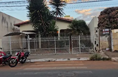 Aluguel de uma casa no centro de caldas novas go comercial ou residencial