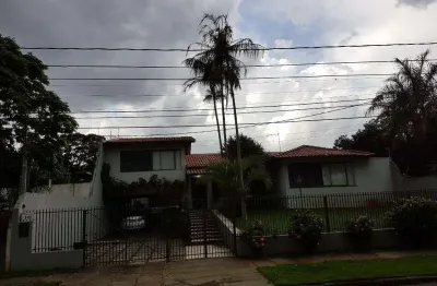Casa na zona 04 com 04 suítes, proxima ao country club e aabb1