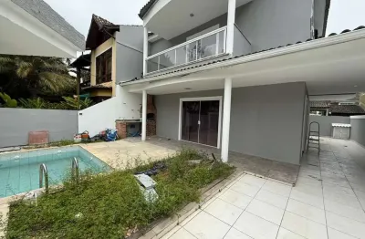 Casa em condomínio fechado com 3 quartos à venda na Rua João Marques Cadengo, 370, Vargem Pequena, Rio de Janeiro