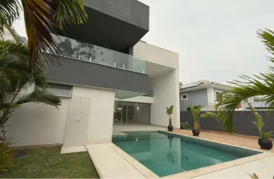 Casa com 4 dormitórios à venda, 600 m² por r$ 9.000.000 - barra da tijuca - rio de janeiro/rj