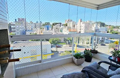 Apartamento semi-mobiliado com 4 quartos e 2 vagas de garagem