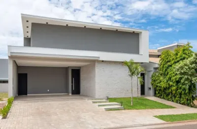 Casa à venda com 3 quartos sendo 3 suítes no condomínio terras de jupiá em três lagoas - ms | conforto e sofisticação