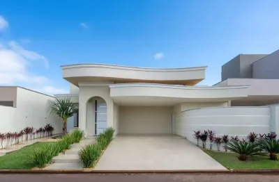 Casa com 3 suítes à venda no Condomínio Alto dos Ipês em Três Lagoas - MS | Elegância e sofisticação