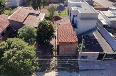 Terreno à venda no Jardim Oiti, Três Lagoas 