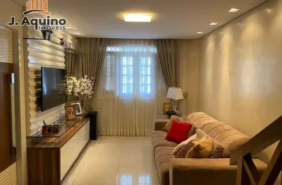 Dupléx em condomínio a uma quadra da washington soares
