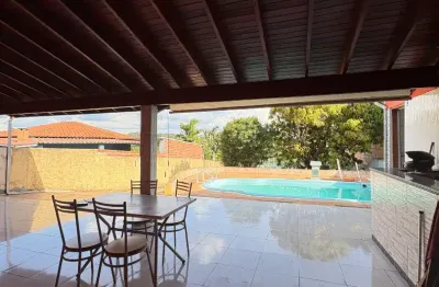 Chácara 2 quartos com piscina - entrada - à venda – conforto, estrutura e lazer completo