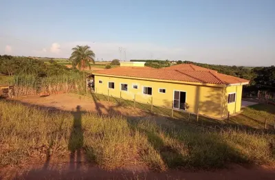 Fazenda à venda na Jair Roberto Mulla, 156, Jardim Amália, Engenheiro Coelho