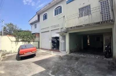 Casa com 4 quartos à venda na Getúlio Vargas, 378, Jardim Cinira, Itapecerica da Serra