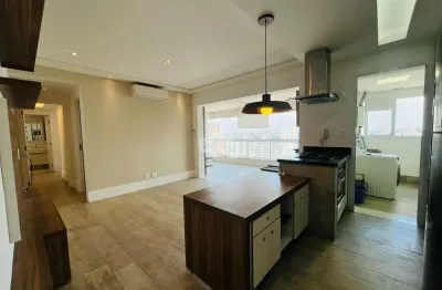 Apartamento á venda, Vila Mariana. Condomínio Aristo - 2 suítes, 2 vagas, varanda goumert