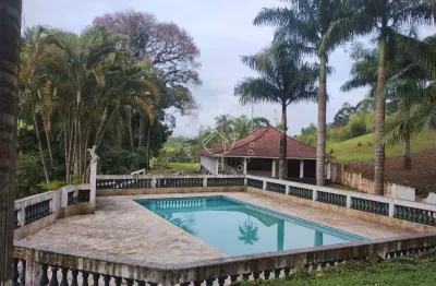 Sitio tres irmaos – 86.000 m2 com casa sede, lagos e estrutura completa em nazare paulista
