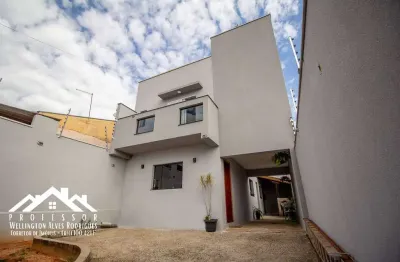 Belo sobrado no jd. residencial adélia cavicchia grotta em limeira-sp